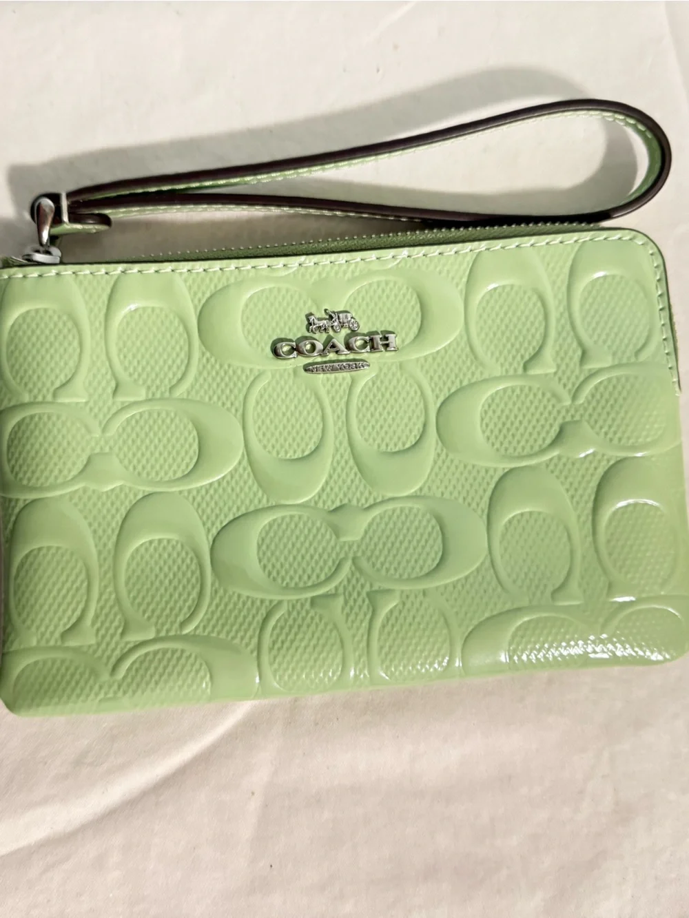Coach Light Green Patent Signature Wristlet with Rainbow Charm 🌈! NWT